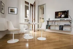 Hotel Santa Sofia - 3812 - Milan Apartment